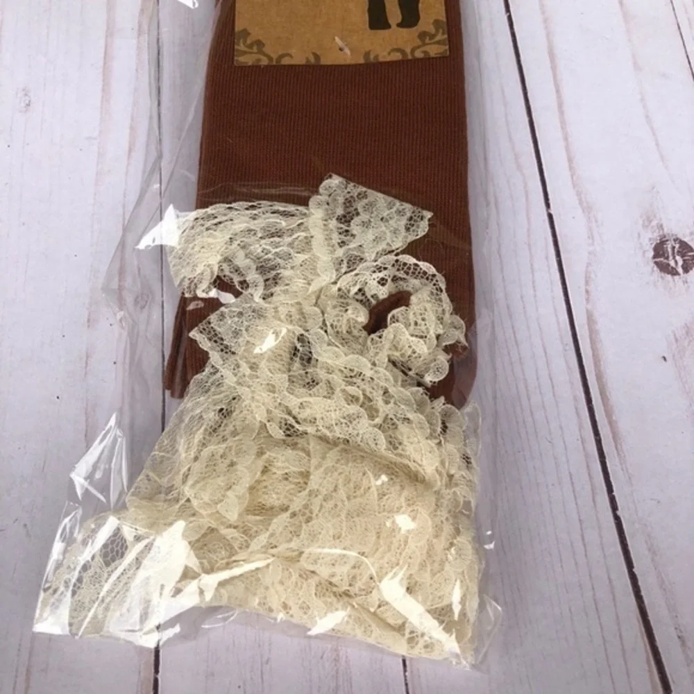 NWT boutique brown with‎ cream lace boot socks.
